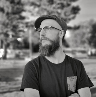 Adrian Hällzon